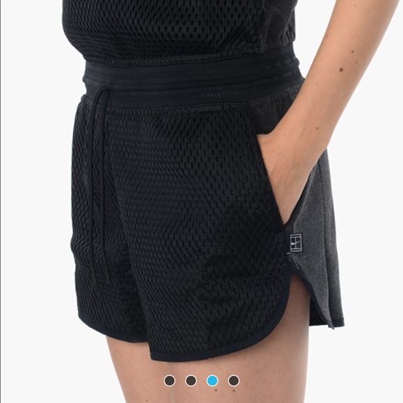 Nike Court Jumpsuit size Medium NWT! - Picture 4 of 8